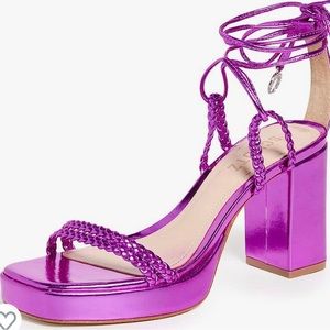 NWOT SCHUTZ Lunah Plat Sandals